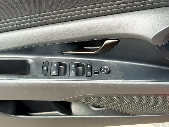 Certified 2026 Hyundai Elantra Sport FWD image 18