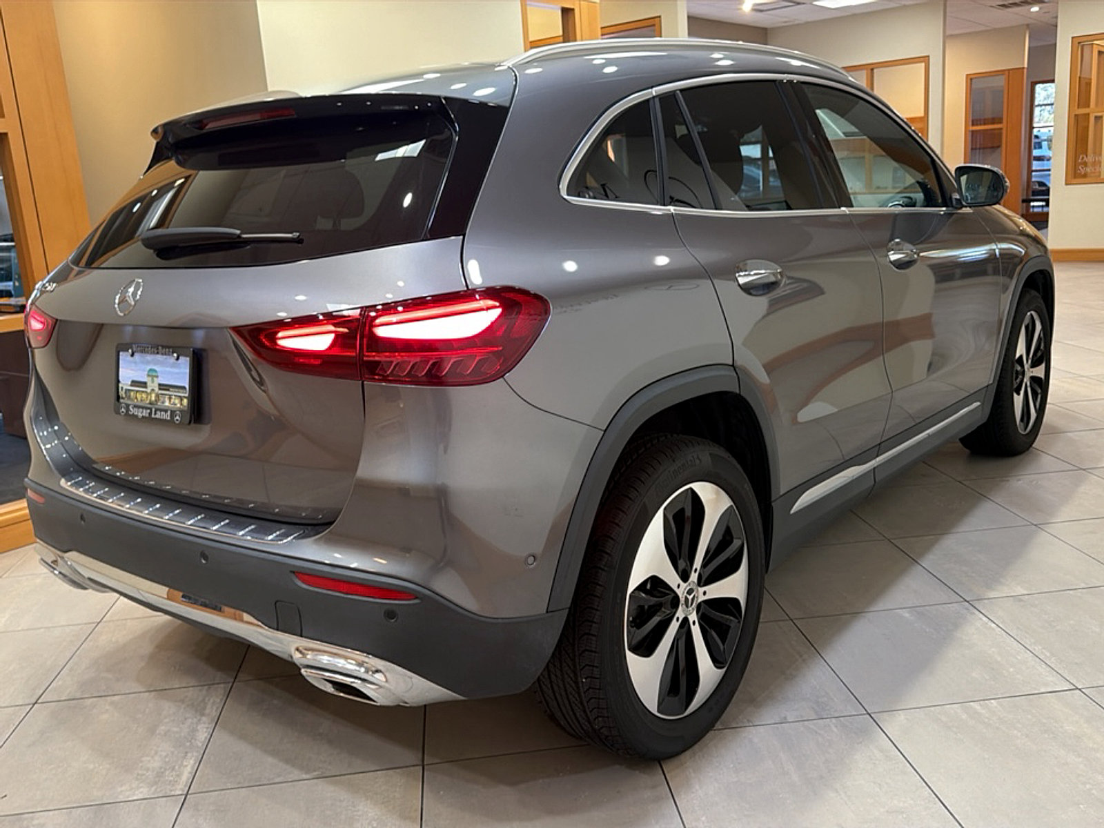 Used 2025 Mercedes-Benz GLA 250 image 6