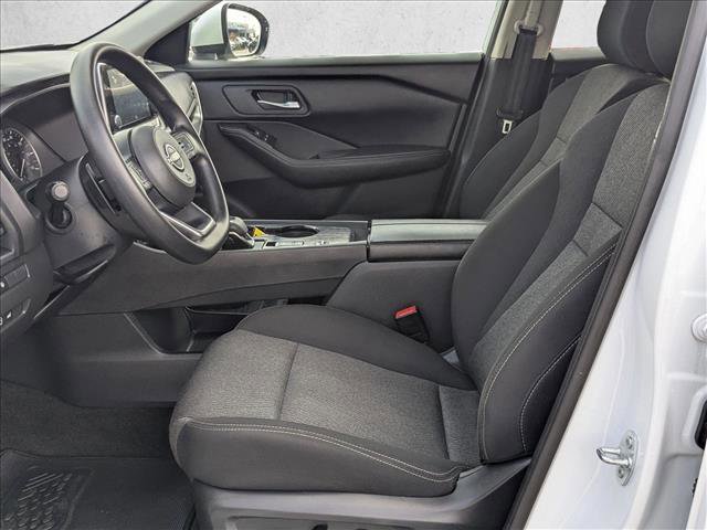 Used 2024 Nissan Rogue SV image 15