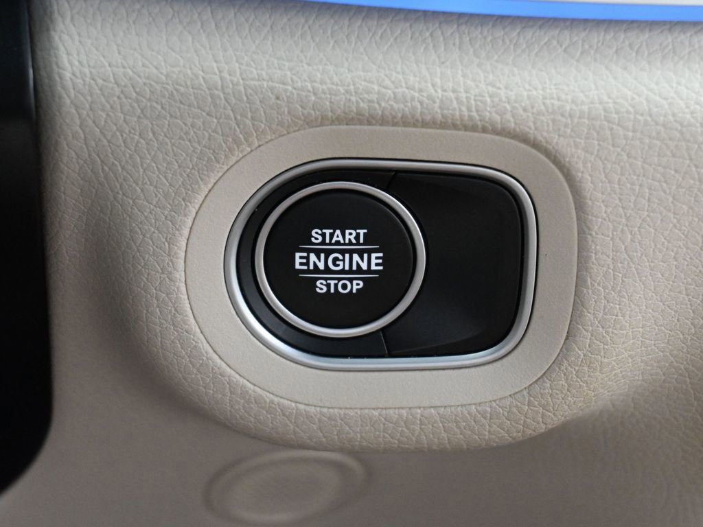 Used 2024 Mercedes-Benz GLE 450e 4MATIC image 42