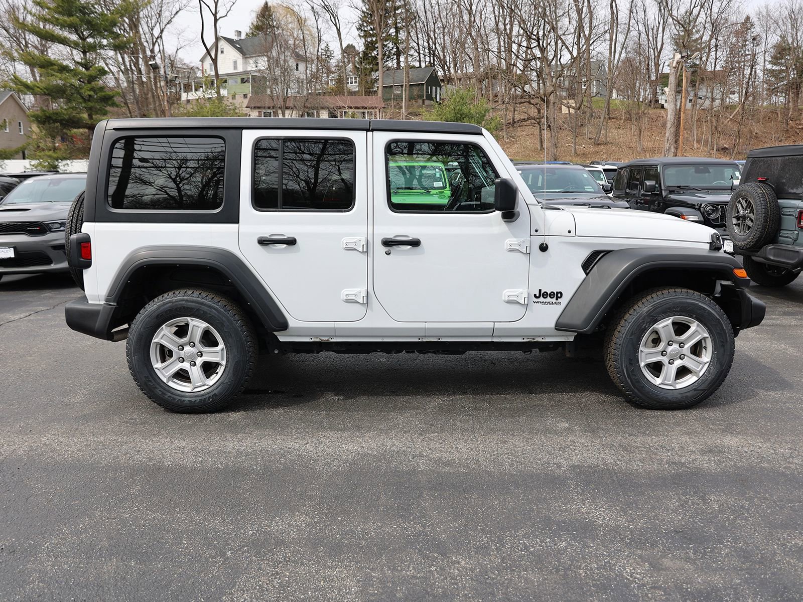 Used 2022 Jeep Wrangler Unlimited Sport image 8