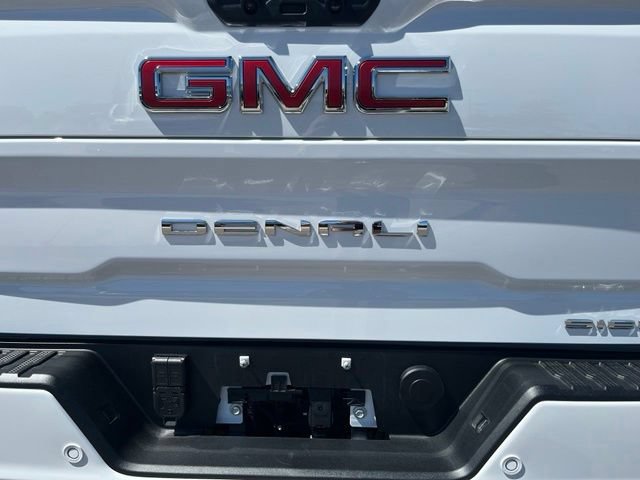 Certified 2026 GMC Sierra 3500 Denali w/ Denali Reserve Package AWD/4WD image 23