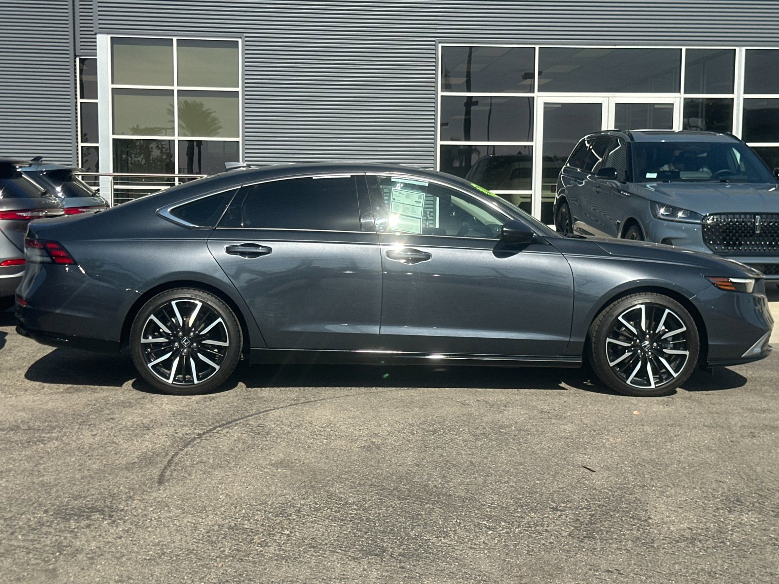 Used 2024 Honda Accord Touring image 3