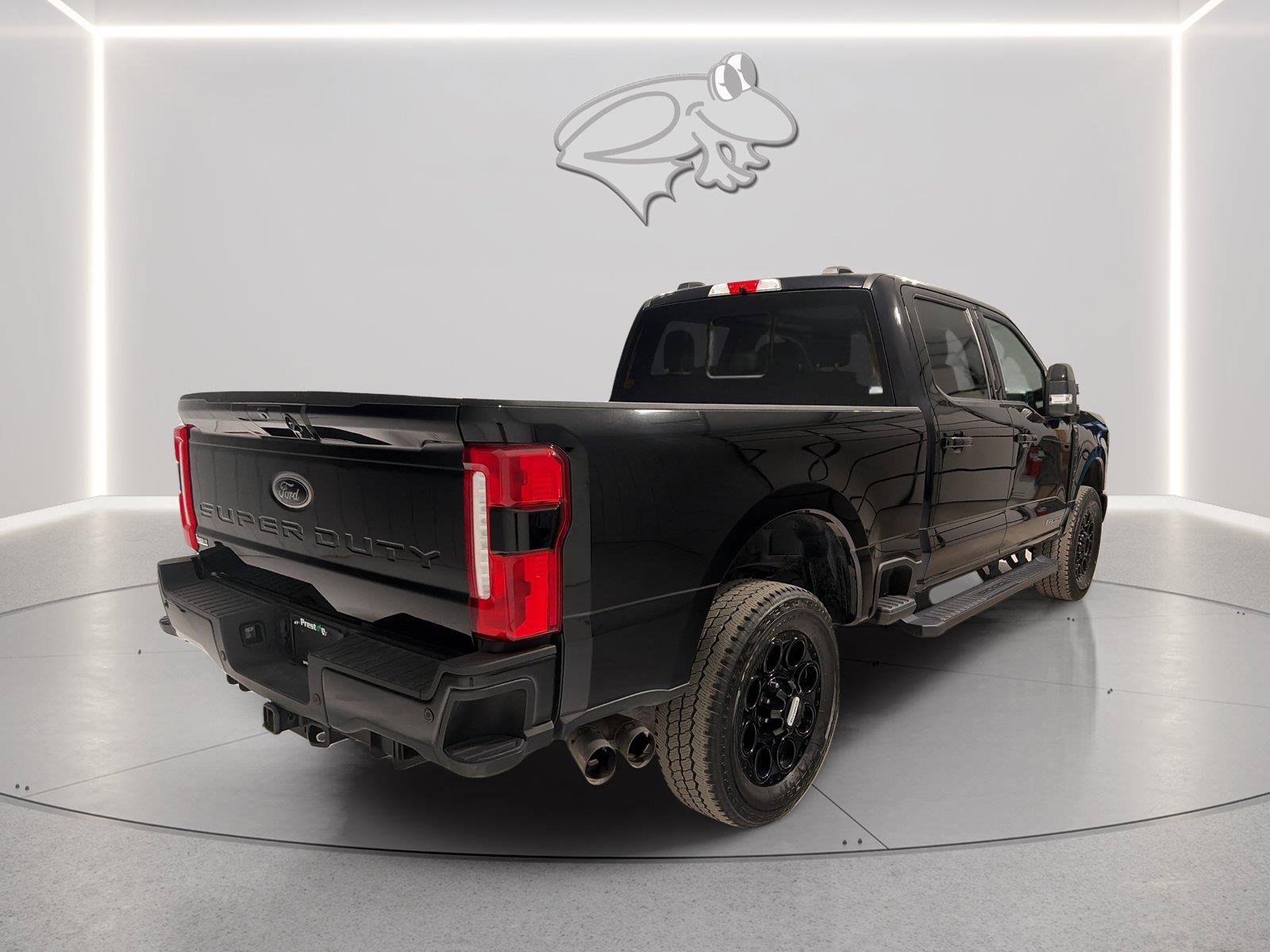 Certified 2025 Ford F350 Lariat w/ Lariat Ultimate Package AWD/4WD image 5