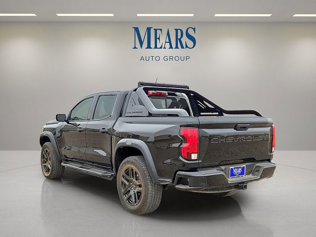 Used 2025 Chevrolet Colorado Trail Boss w/ Midnight Edition image 3