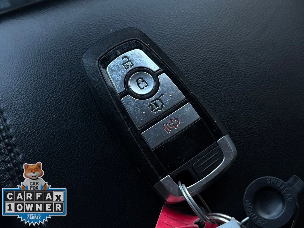 Used 2021 Ford Explorer XLT image 28