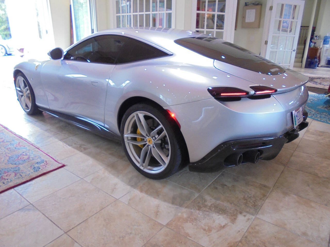 Used 2021 Ferrari Roma RWD image 33