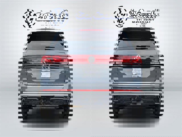 New 2026 Volkswagen Atlas Peak Edition image 6