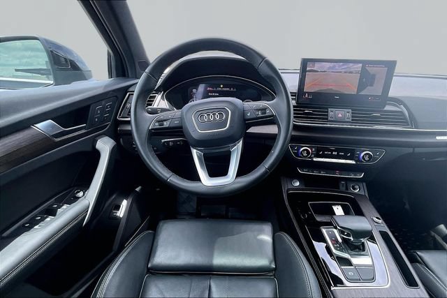 Used 2023 Audi Q5 2.0T Premium Plus w/ Premium Plus Package AWD/4WD image 5