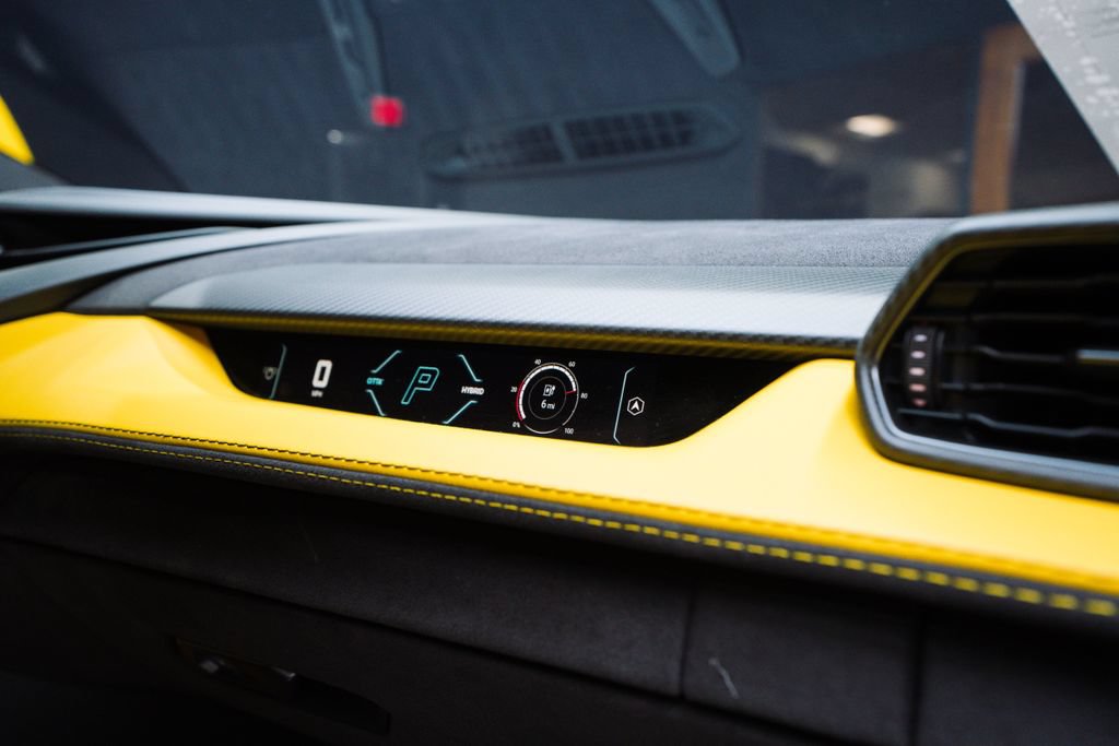 Used 2024 Lamborghini Revuelto AWD/4WD image 47