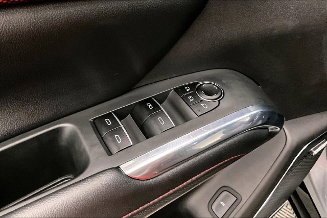 Used 2025 Chevrolet Traverse RS w/ LPO, Floor Liner Package AWD/4WD image 40
