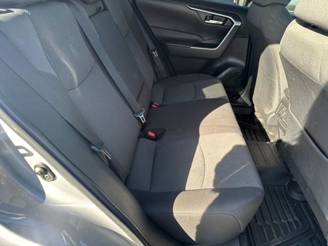 Used 2022 Toyota RAV4 XLE image 26