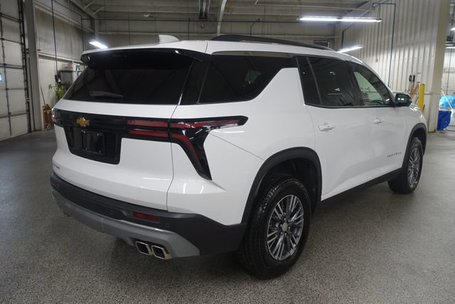 Used 2026 Chevrolet Traverse LT w/ Driver Confidence Package FWD image 7