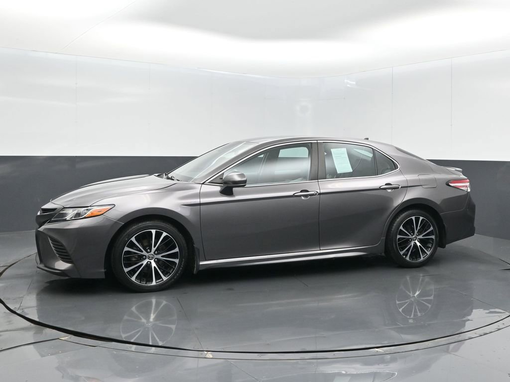 Used 2020 Toyota Camry SE FWD image 10