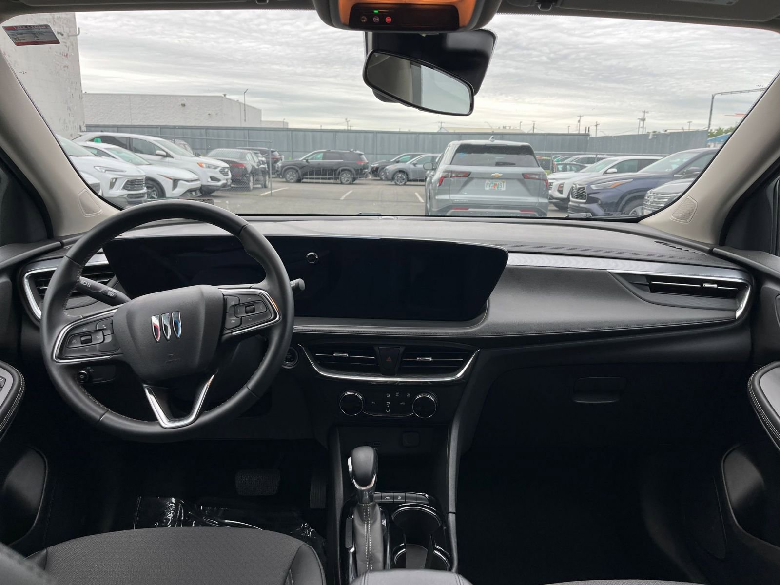 Used 2025 Buick Encore GX Preferred FWD image 33