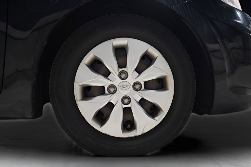 Used 2017 Hyundai Accent SE image 12