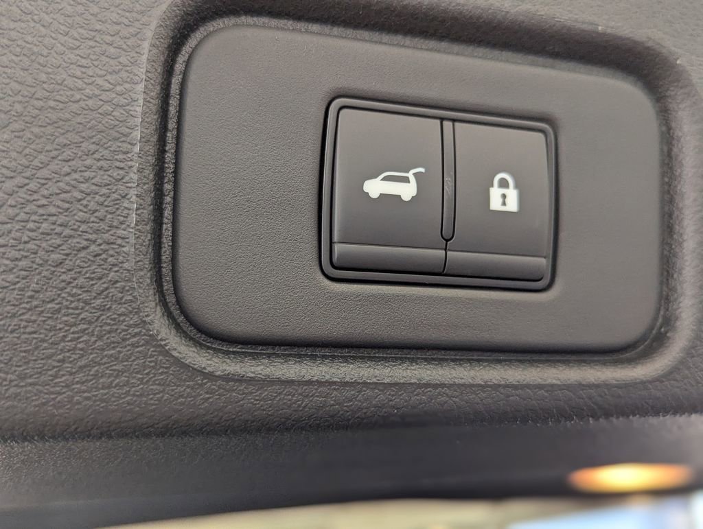 New 2026 Nissan Pathfinder SV image 20