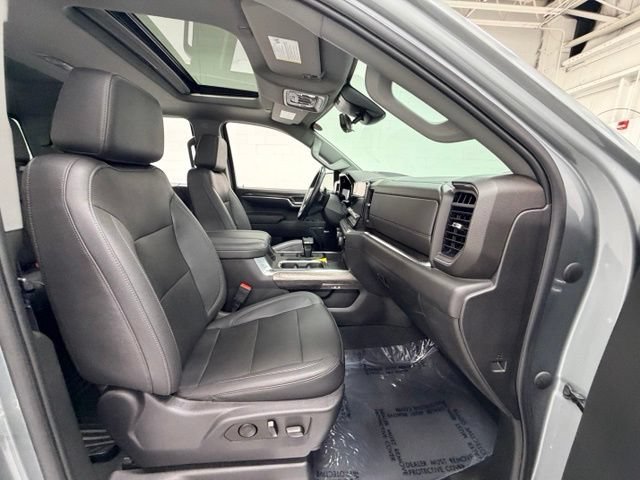 Certified 2023 Chevrolet Silverado 1500 LTZ w/ LTZ Premium Package AWD/4WD image 29