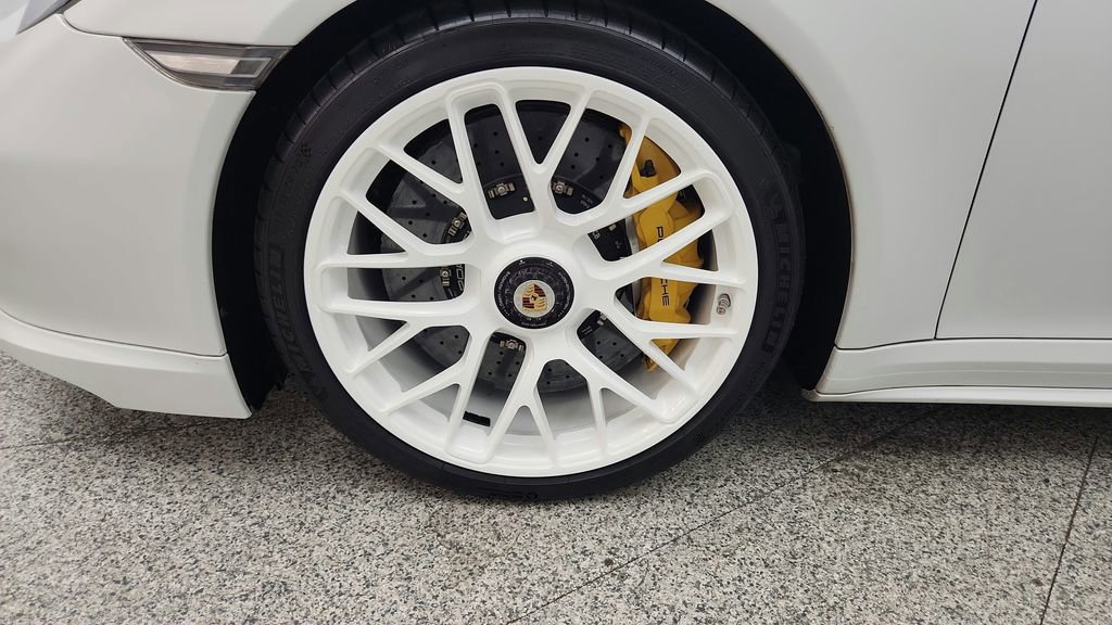 Used 2015 Porsche 911 Turbo S AWD/4WD image 50