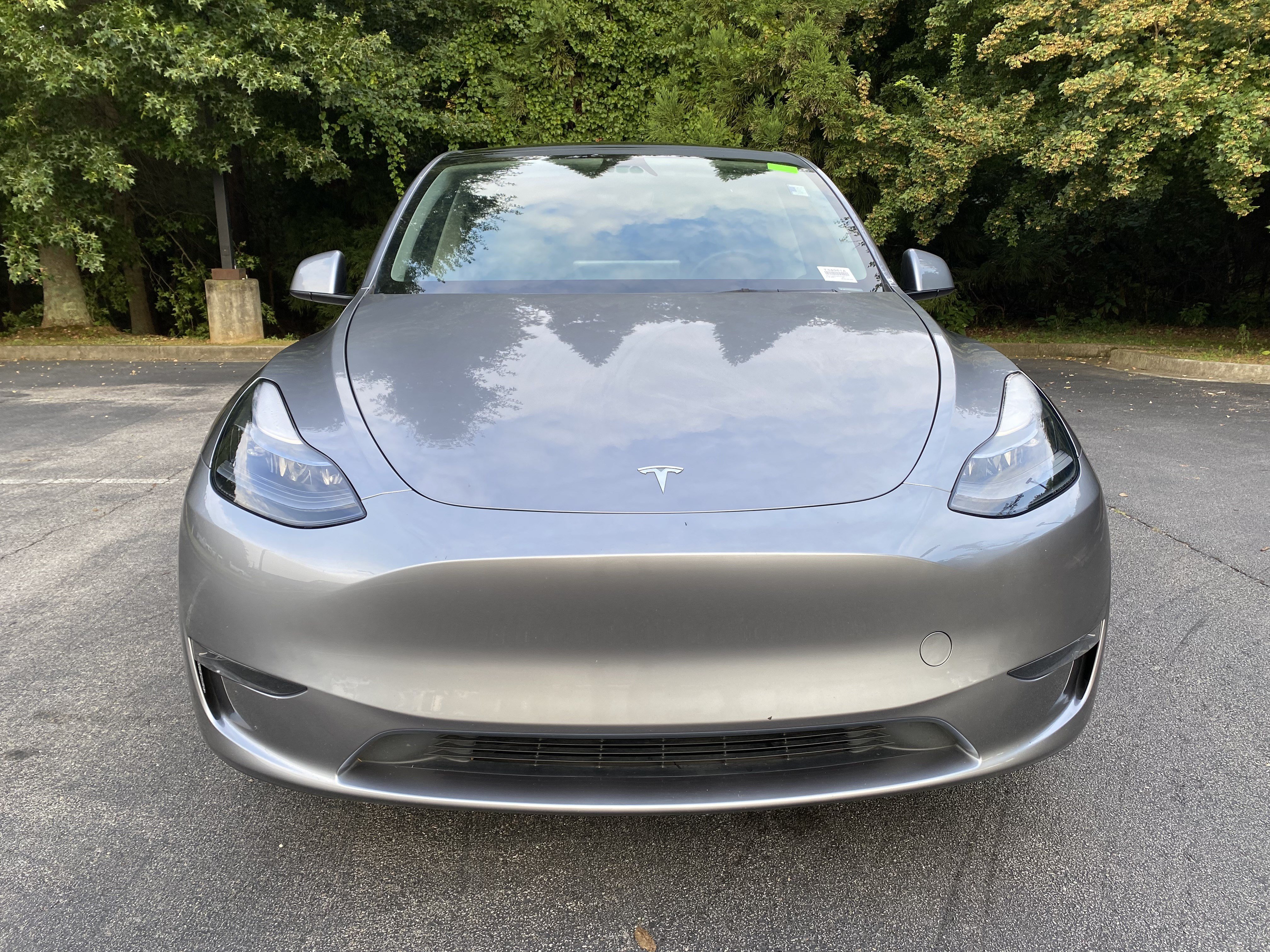 Used 2024 Tesla Model Y Long Range AWD/4WD image 3
