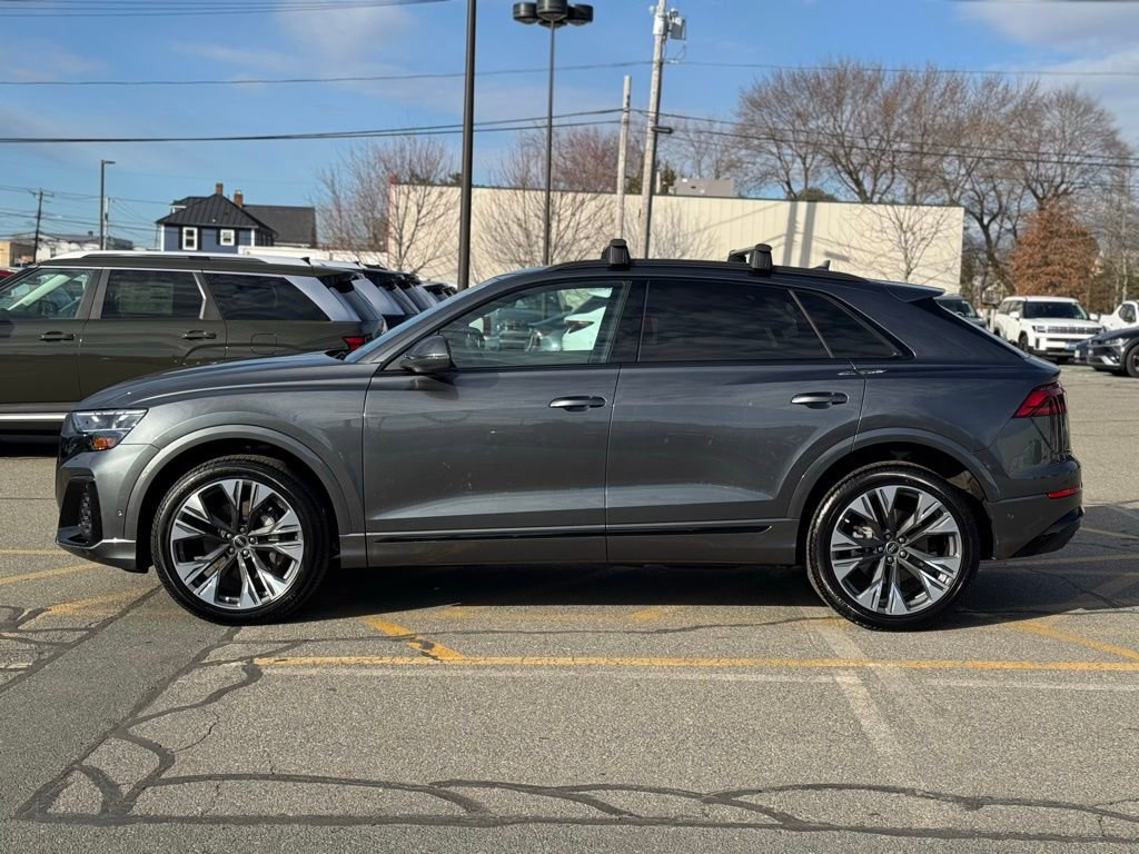 Used 2025 Audi Q8 Premium Plus image 2