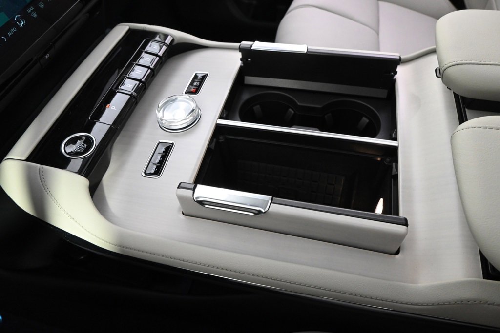 New 2026 Lincoln Navigator Reserve image 33