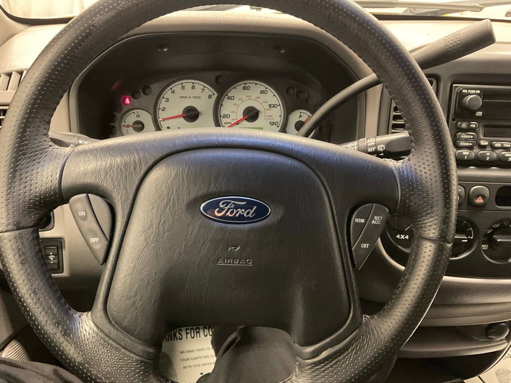 Used 2001 Ford Escape XLT image 4