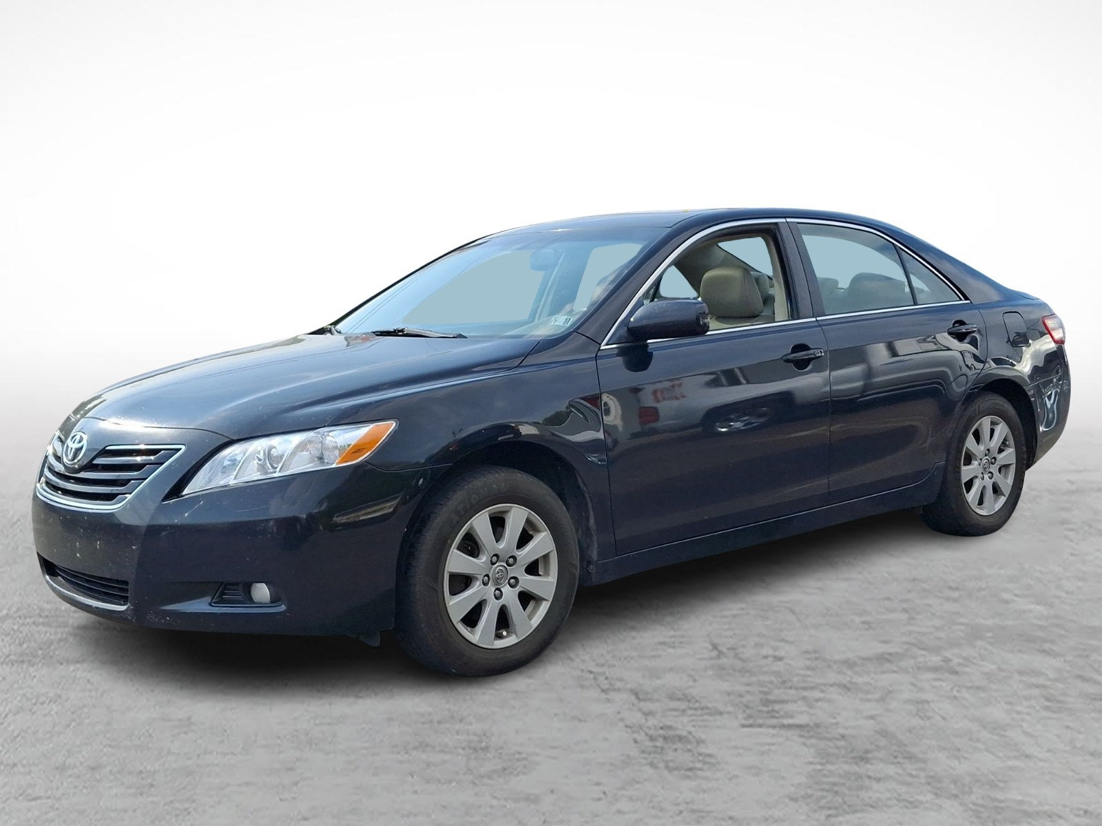 Used 2009 Toyota Camry XLE FWD image 3