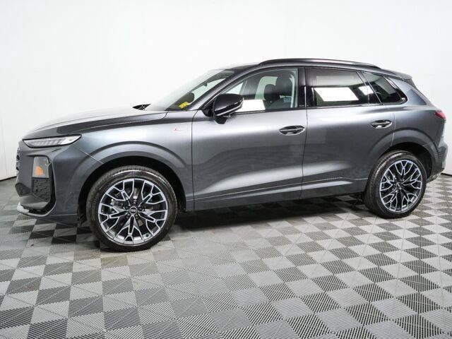 New 2026 Audi Q3 quattro 2.0T AWD/4WD image 7