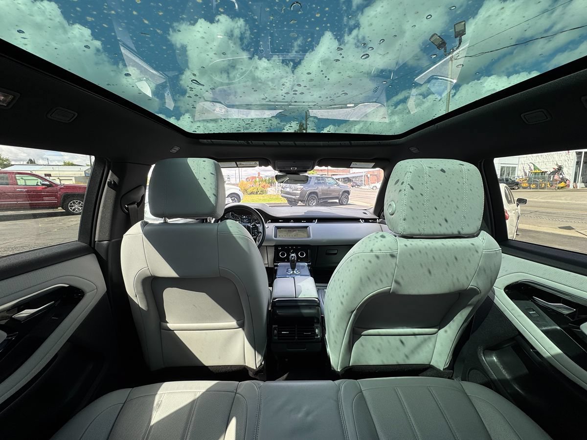 Used 2020 Land Rover Range Rover Evoque S AWD/4WD image 35