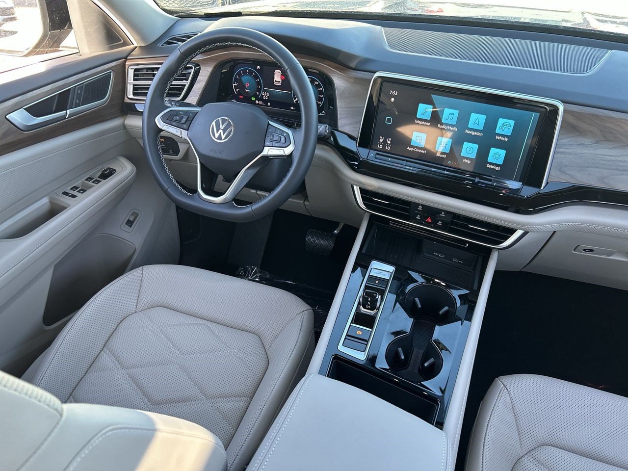 New 2026 Volkswagen Atlas SE AWD/4WD image 10