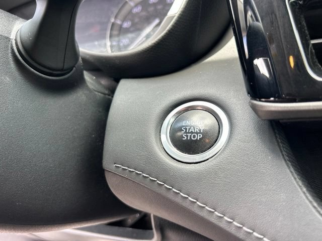 Used 2020 Toyota Highlander XLE AWD/4WD image 29
