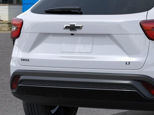 New 2026 Chevrolet Trax LT w/ Driver Confidence Package FWD image 14