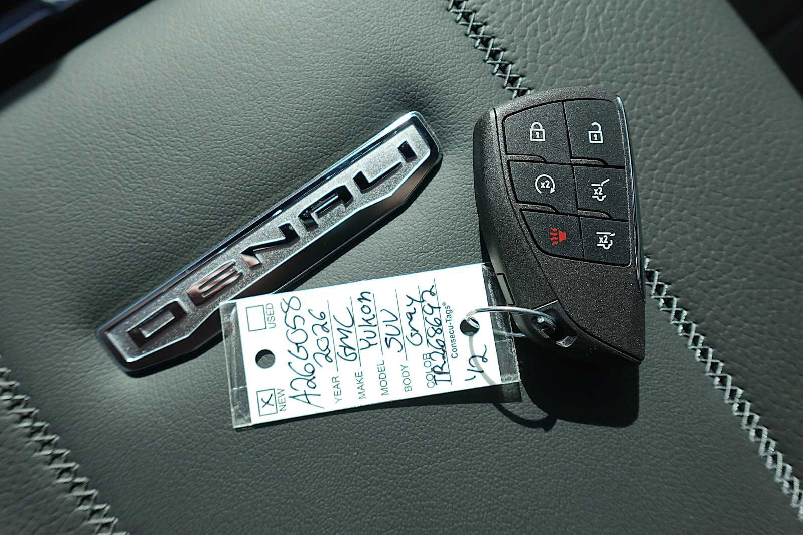 New 2026 GMC Yukon Denali w/ Denali Reserve Package image 38