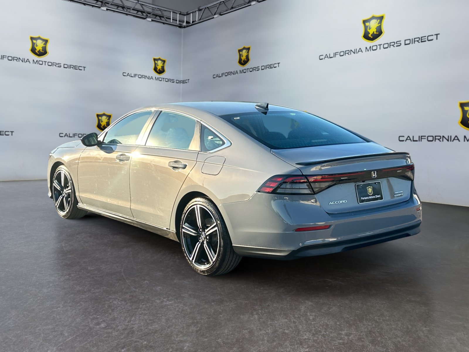 Used 2025 Honda Accord Sport image 3