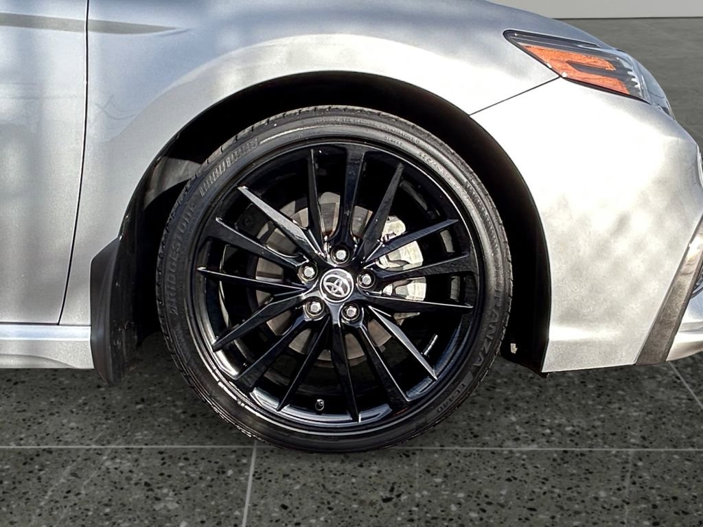 Used 2022 Toyota Camry XSE w/ Navigation Package image 9
