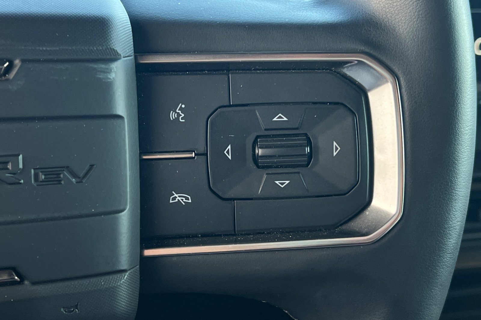 Used 2025 GMC Hummer EV 2X AWD/4WD image 37