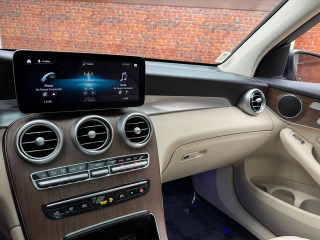 Certified 2022 Mercedes-Benz GLC 300 4MATIC image 17