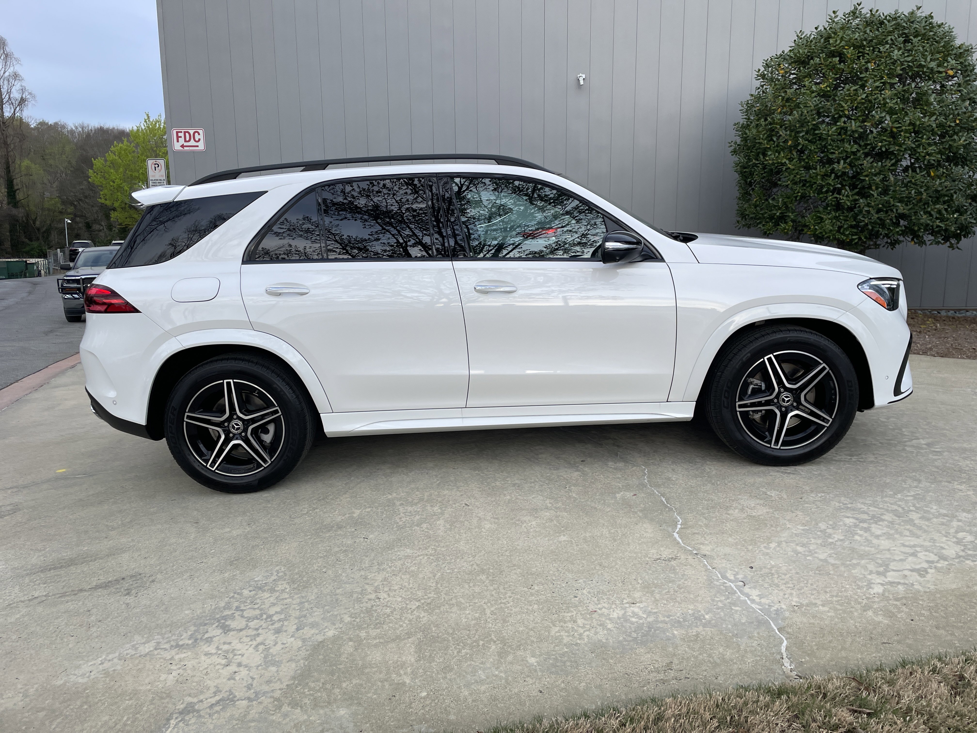 Certified 2025 Mercedes-Benz GLE 450 4MATIC image 5