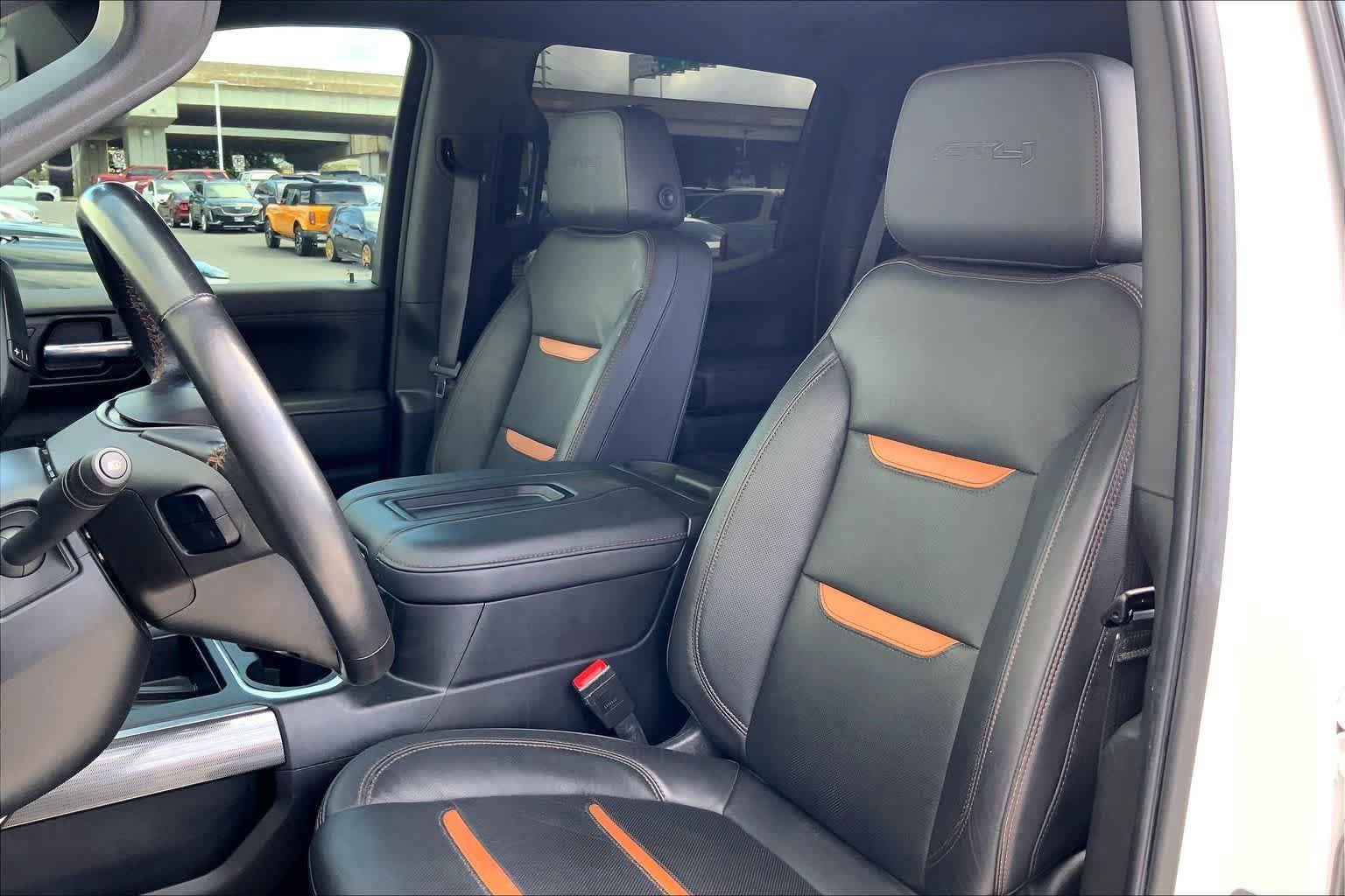Used 2021 GMC Sierra 1500 AT4 w/ AT4 Value Package AWD/4WD image 11