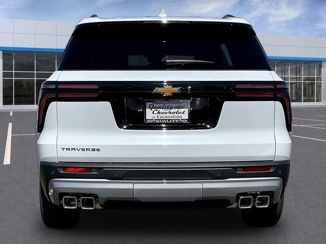 New 2026 Chevrolet Traverse LT w/ Driver Confidence Package FWD image 4