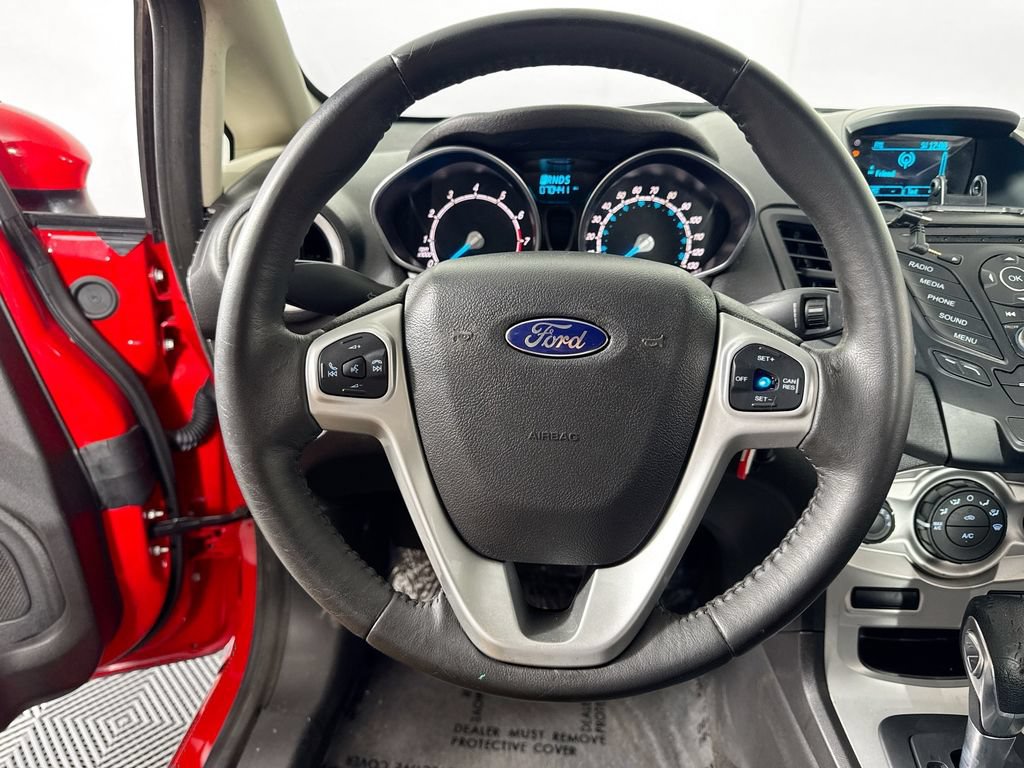 Used 2015 Ford Fiesta SE FWD image 11