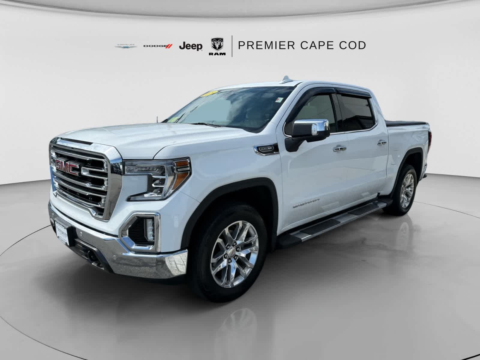 Used 2019 GMC Sierra 1500 SLT w/ SLT Premium Plus Package AWD/4WD image 4