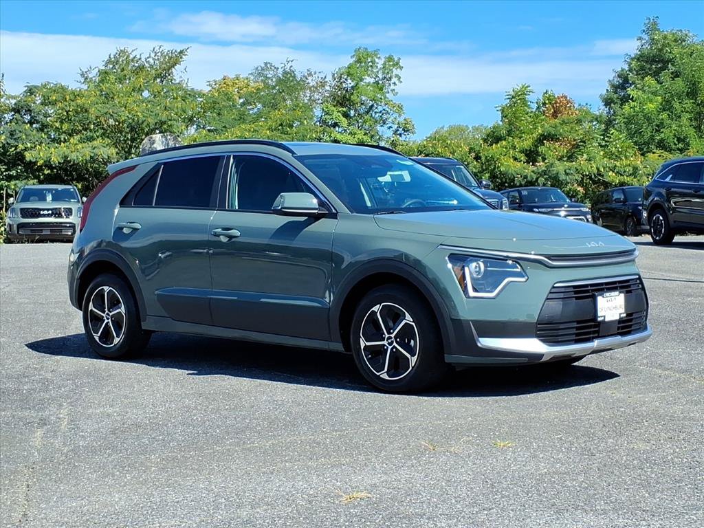 New 2026 Kia Niro EX w/ EX Premium Package FWD image 2