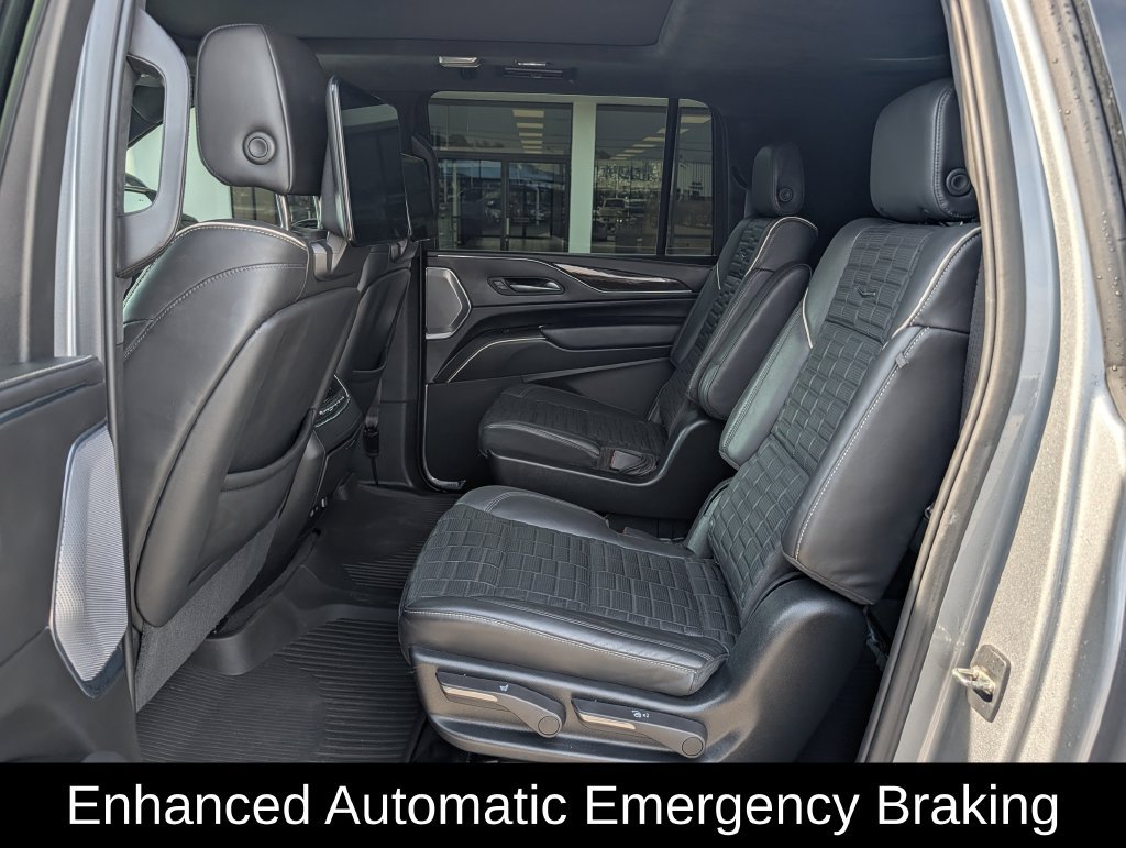 Used 2023 Cadillac Escalade ESV Sport Platinum AWD/4WD image 29