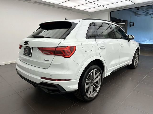 Used 2025 Audi Q3 2.0T Premium w/ Convenience Package AWD/4WD image 4
