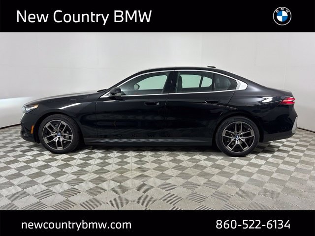 Certified 2024 BMW i5 eDrive40i w/ Premium Package RWD image 4