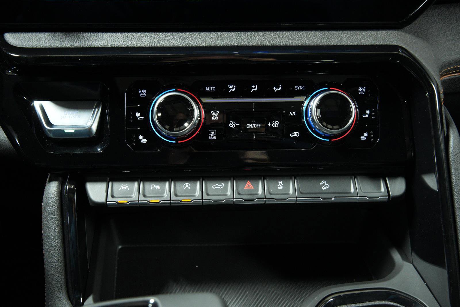 New 2025 GMC Sierra 1500 AT4 w/ AT4 Premium Package image 40