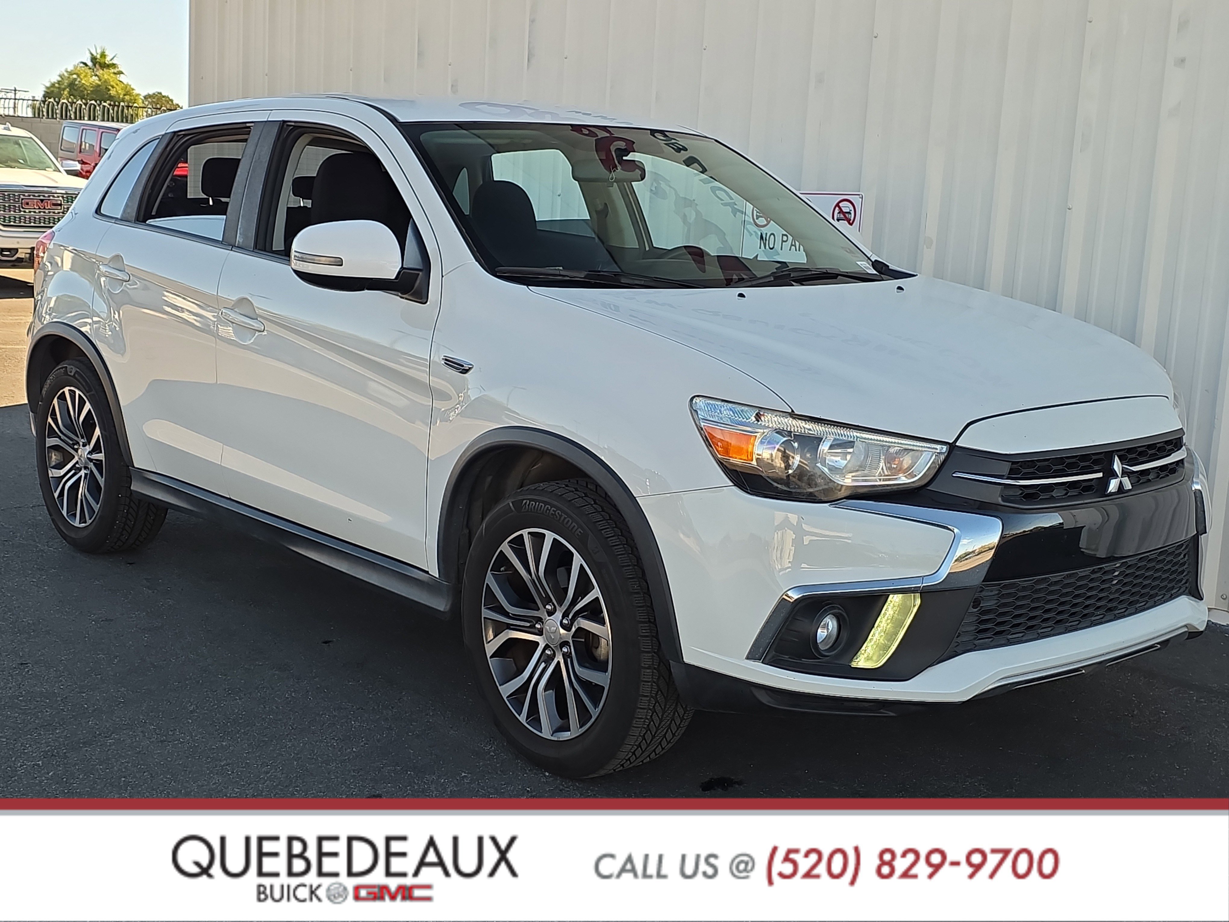 Used 2019 Mitsubishi Outlander Sport SE image 1