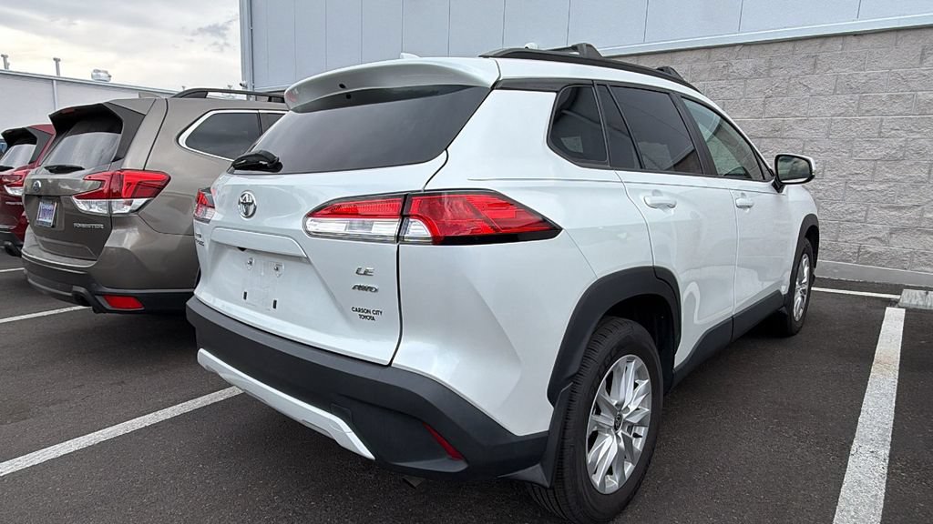 Used 2022 Toyota Corolla Cross LE w/ Moonroof Package AWD/4WD image 2
